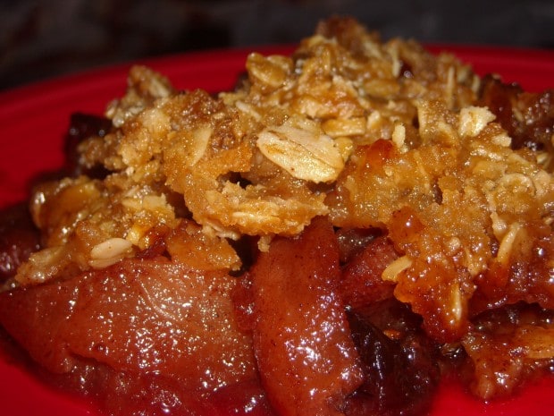 This sweet slow cooker fruit crisp is full of apples, pears and lots of flavorful cinnamon. Ready in just 4 hours and will leave your house smelling amazing.