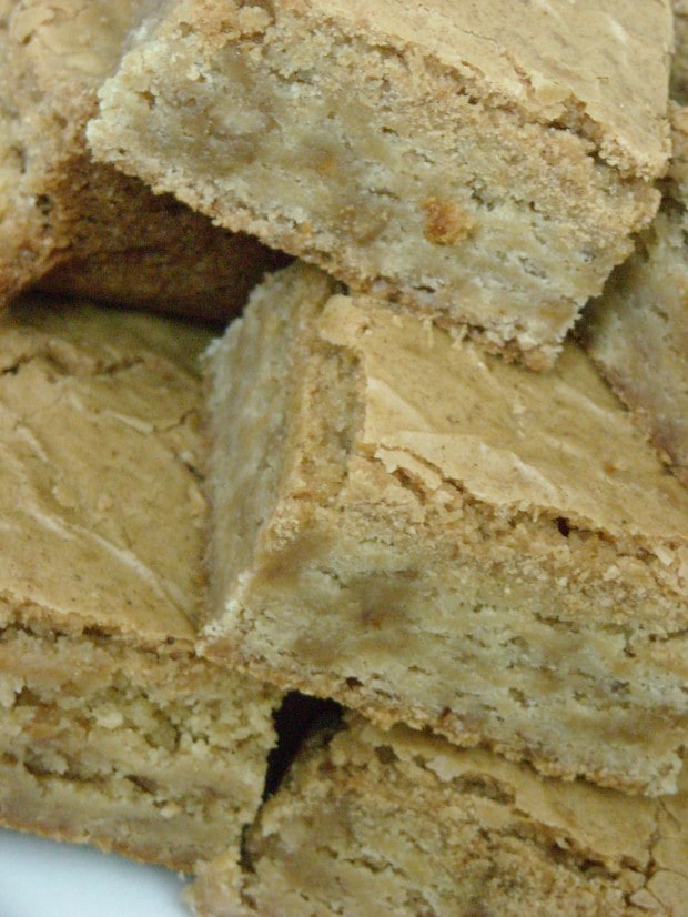 Brown Butter Toffee Blondies by Nutmeg Nanny