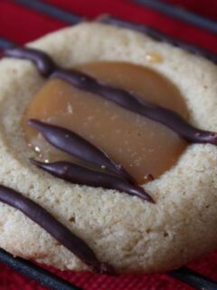 caramel macchiato thumprint cookies drizzled with chocolate