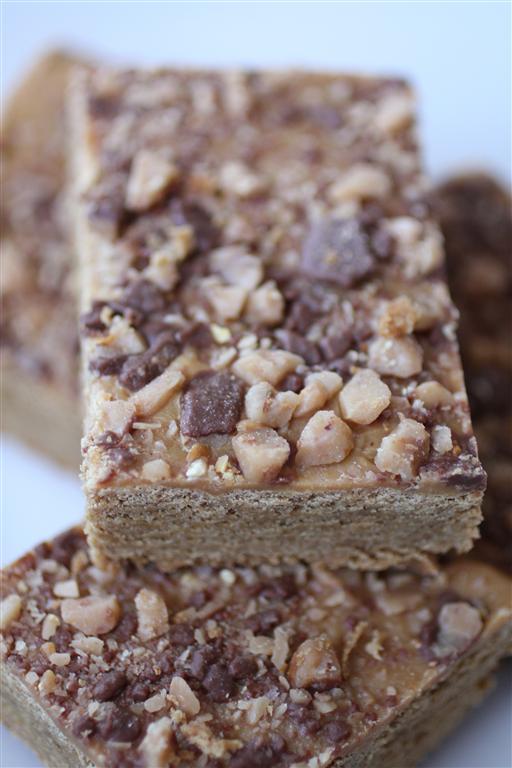 Peanut Butter Toffee Topped Blondies by Nutmeg Nanny