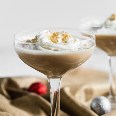 This gingerbread martini is a seasonal dessert cocktail. The perfect combination of sweet and spicy that tastes just like the holidays! 