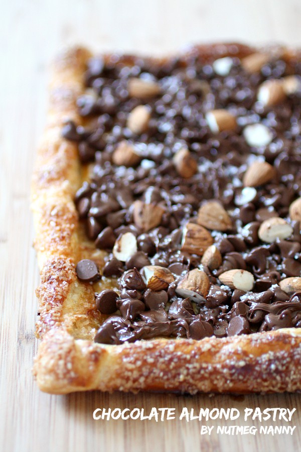 This sweet and simple chocolate almond pastry can be ready in under 30 minutes! Serve with a cup of coffee and enjoy!