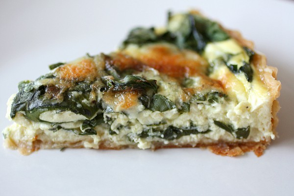 This swiss chard leek and gruyere quiche is perfect for weekend brunch. Full of healthy green vegetables and just a touch of delicious gruyere.