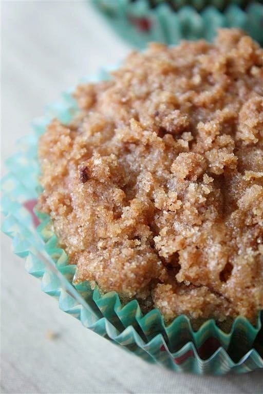 These graham flour apple coffee cake muffins are packed full of goodness. Perfectly sweet, packed full of apples and topped with a cinnamon spiced crumb topping.