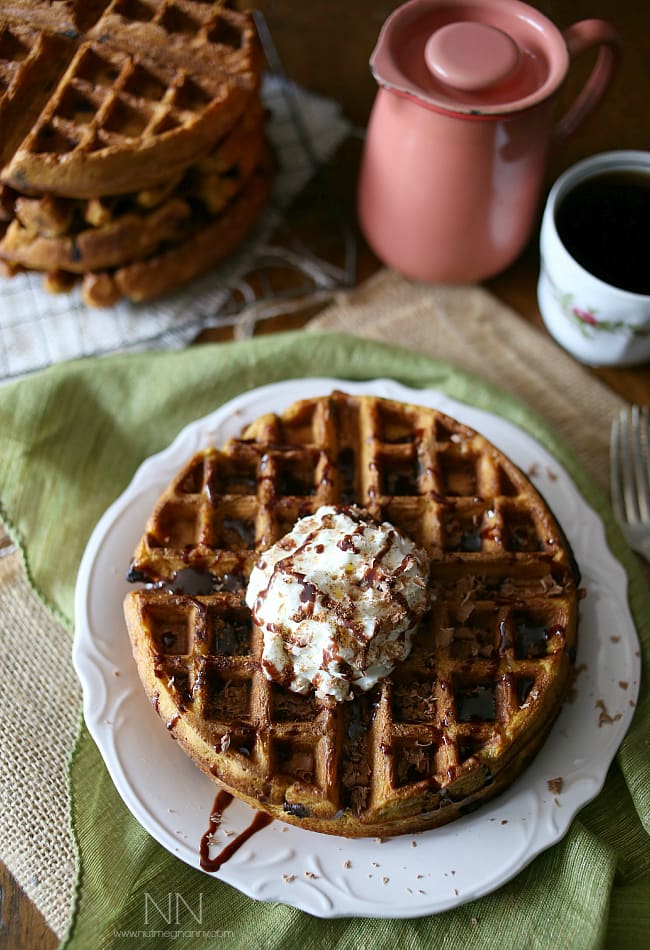Brown Butter Chocolate Chip Pumpkin Waffles: Nutty brown butter combined with pumpkin and dark chocolate chips. Ready in just 25 minutes!