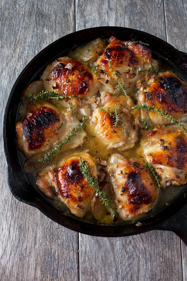 These maple ginger chicken thighs are packed full of flavor and perfect for any day of the week. Marinated in a maple syrup ginger mixture and baked to perfection with sweet fall apples. If you love maple syrup this is your new favorite recipe!