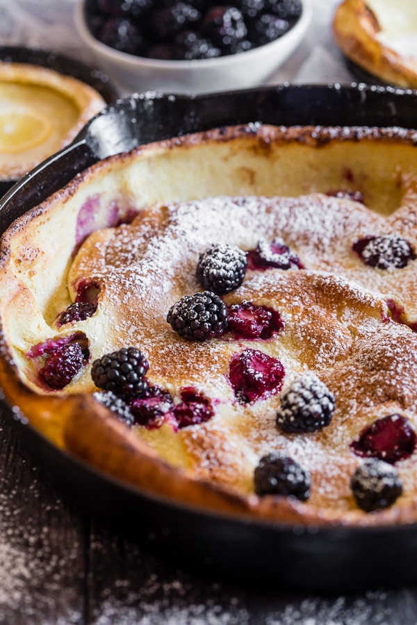 This blackberry lemon Dutch baby is the best way to start the day. Ready in no time and perfect when served with ice cream or whipped cream. Plus you'll love that blackberry lemon combo! 