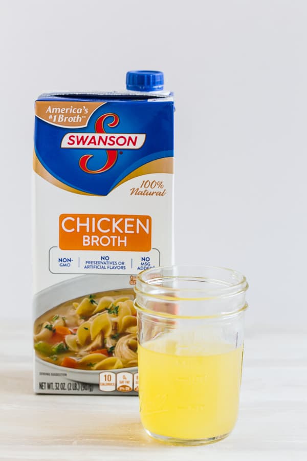 This store bought chicken broth taste test review gives you all the details you need to pick a delicious store bought chicken broth. 5 popular brands broken down to price, quantity, taste, appearance, and smell. When it's soup time you'll now be prepared! 