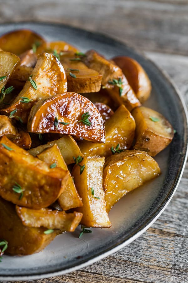 These roasted white sweet potatoes with honey cinnamon glaze are the perfect side dish. Slightly sweet with just the right touch of warm cinnamon flavor. Super easy to make and a great addition to your holiday table. 
