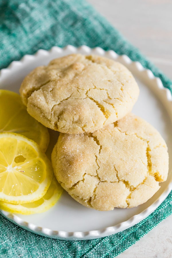 close up of a vanilla bean lemon sugar cookie