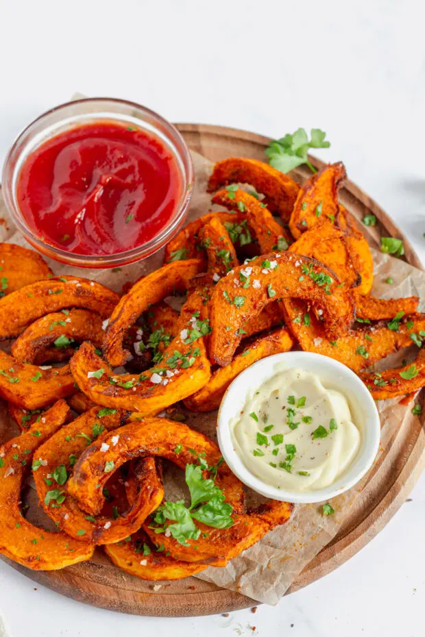 Air Fryer Pumpkin Fries served with dipping sauce. 
